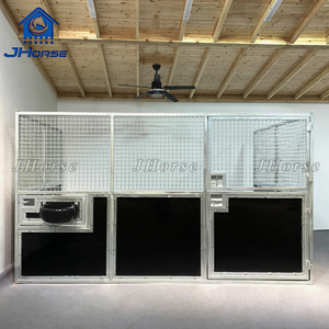 Overdekte Outdoor Paardenstal Lichtgewicht Handig Eenvoudig Te Installeren Zwarte Moederbord Huizen Van Paarden - Product Image 3