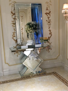 Modern Floating Crystal Mirrored <strong>Console</strong> <strong>Table</strong> with <strong>Mirror</strong> - Product Image 2