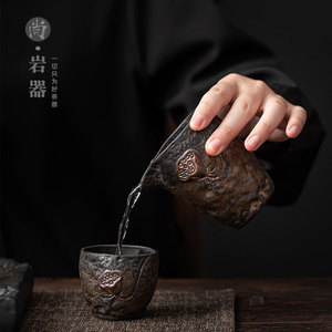 Taza de té de cerámica dorada hecha a mano con forma de vaina de loto, estilo tradicional chino para servir té, cerámica del condado de Dehua - Product Image 2