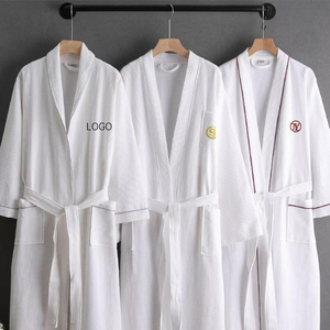 <span class=keywords><strong>Accappatoio</strong></span> in Spugna 100% Cotone con Pantofole, Bianco e <span class=keywords><strong>Grigio</strong></span>, per Coppie, <span class=keywords><strong>Uomo</strong></span> e Donna, con Logo Ricamato Personalizzabile - Product Image 4
