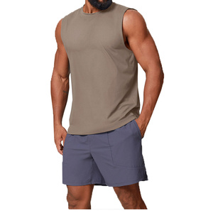 เสื้อกล้ามวิ่งผู้ชาย OEM สีพื้น ระบายอากาศ แห้งเร็ว สำหรับออกกำลังกาย ฟิตเนส ลำลอง เล่นกีฬา แบบไม่มีแขน - Product Image 1