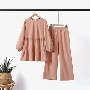 Vêtements islamiques personnalisés ensemble 2 pièces pour femmes musulmanes avec chemisier et <span class=keywords><strong>pantalon</strong></span> de couleur unie - Product Image 6