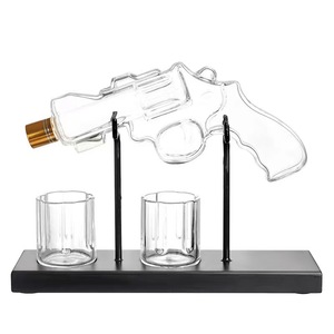 Tequila Vodka licor vidrio pistola revólver pistola whisky vasos conjunto decantador botella dispensador con 2 vasos de chupito - Product Image 1