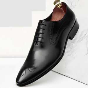 Nouvelles Chaussures Oxford en Cuir pour Hommes Brookes à Bout Pointu Gravé - Légères, Respirantes, Confortables, Formelles, Décontractées, Habillées - Product Image 1