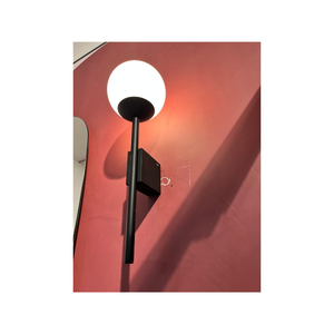 Lámpara de Pared con Esfera de Vidrio Opal Esmerilado, Base Negra Mate, Diseño Moderno Minimalista para Baño/Dormitorio, Iluminación para Toallas - Product Image 2