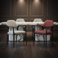 Chaise de salle à manger en cuir en bois de frêne rouge au design nordique moderne avec dossier rembourré doux, stable pour la maison, l'hôtel, le bar