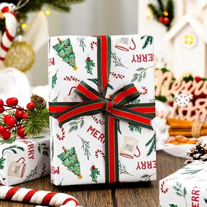 Rouleau de papier cadeau de Noël 17 po x 32,8 pi (46,5 pi²) avec motifs arbres, cannes en sucre et lettres joyeuses pour emballage de cadeaux de fêtes - Product Image 2