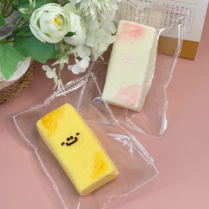 Nouveaux Jouets à Presser en Silicone de Qualité Alimentaire, Réalistes, 9 cm, en Forme de Bâtonnets de Fromage au Goût de Yaourt avec Visage Souriant, Jouets Anti-Stress pour Tous les Âges - Product Image 3