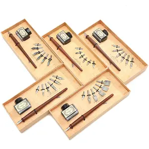 Cadeaux de graduation motivants, accessoires d'écriture classiques en anglais, <span class=keywords><strong>plume</strong></span> à plumeau en bois, <span class=keywords><strong>porte</strong></span>-<span class=keywords><strong>plume</strong></span>, flacon d'encre, coffret de <span class=keywords><strong>plume</strong></span> à plumeau - Product Image 6