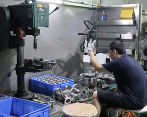 Chất lượng cao Hướng dẫn sử dụng thép không gỉ vệ sinh 3 mảnh van bi xử lý nhiệt độ cao chủ đề nội bộ tùy chỉnh sử dụng chung - Product Image 5