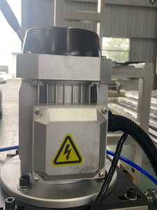 Machine de fraisage intelligente pour les portes et fenêtres en aluminium, poteau central, répondant aux exigences de profil différents - Product Image 3