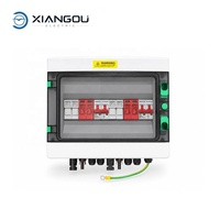 Boîtier de Combinaison Solaire Photovoltaïque Xiangou Electric 600V DC, 2 Entrées 2 Sorties, Étanche IP65 avec Fusible SPD et Disjoncteur 32A