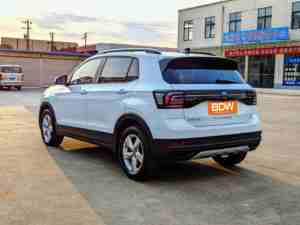 CityCar Volkswagen T-Cross 2023 1.5L 6AT Voitures d'occasion pas chères à vendre 5 places LHD Intérieur sombre Fiable et économique Petit SUV - Product Image 4