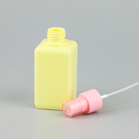Bouteille pulvérisateur carrée vide rechargeable en PETG plastique couleur personnalisée 150 ml pour toner, eau et brume fine – Idéale pour les soins de la peau