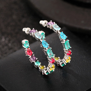 Orecchini a Cerchio a C Colorati da Donna, Semplici per l'Uso Quotidiano, Accessorio per Orecchie, Gioielli alla Moda per Outfit - Product Image 6