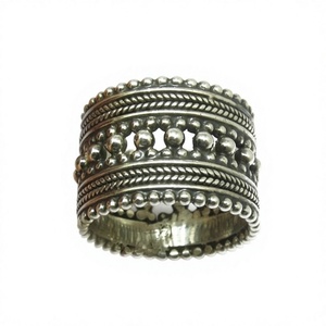 Bagues en argent sterling 925 oxydé, style bohème chrétien, serties de pierres précieuses, par Shri Ashapura Jewels - Product Image 1