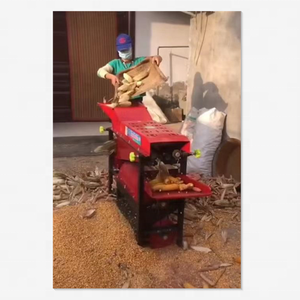 Máquina peladora de maíz con palos de cultivo, máquina integrada de pelado y trilla pequeña - Product Image 1