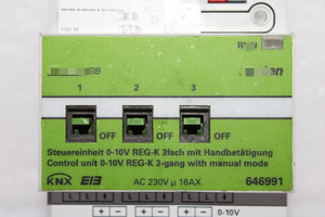 Merten 646991 0-10V REG-K/<span class=keywords><strong>3</strong></span>-Way Control Unit Dengan Fungsi Pengontrol Pemrograman Otomasi Industri - Product Image 2