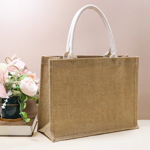 Kunshan Krell Pack Burlap <strong>Tote</strong> <strong>Bags</strong> <strong>Jute</strong> Beach <strong>Bags</strong> with Handles Colorful Custom Burlap <strong>Bags</strong> with Matching Pouch - Product Image 2