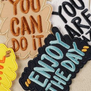Autocollant de sac de dessin animé, slogan anglais tendance, patchs brodés créatifs en lettres pour vêtements en sergé, thermocollants et auto-adhésifs - Product Image 4
