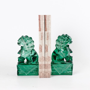 Juego <span class=keywords><strong>de</strong></span> 2 Figuras <span class=keywords><strong>de</strong></span> León Verde <span class=keywords><strong>de</strong></span> Resina Transparente Personalizadas, Decoración Feng Shui <span class=keywords><strong>de</strong></span> la Suerte, Leones Guardianes Chinos - Product Image 3