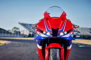 Pare-brise de moto en polycarbonate acrylique transparent TECO, épaisseur 3,0 mm, avec garantie d'un an pour CB R600 RR 2024-2025 - Product Image 3