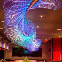 Lustre LED en spirale moderne et coloré, grand luminaire suspendu artistique pour la décoration intérieure des hôtels, des halls, des bars et des clubs