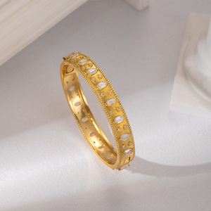 Gold And Silver Geometric <b>Bangle</b> With Zirconium Inlay Claw Setting Fashion Jewelry Spring 2026 Yiwu Origin - Product Image 3