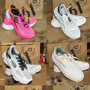 Chaussures à semelle TPR en stock avec inspection tierce pour l'approvisionnement des magasins de vêtements de sport - Product Image 1