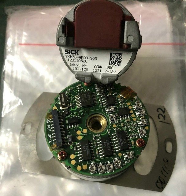 Original Brand New s NEW for Encoder SKM36HFA0S05 For PLC