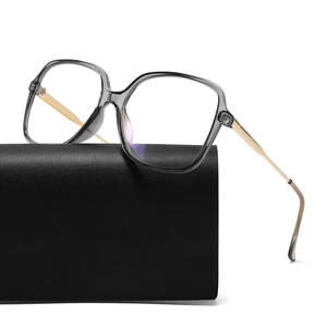 Nouvelles montures de lunettes surdimensionnées pour femmes, monture intégrale, protection anti-lumière bleue, lunettes élégantes et tendance, succès des diffusions en direct à Wenzhou - Product Image 4