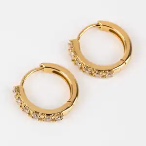 Factory Supplier Minimalist Stainless Steel 18K Gold Plated Zircon Aretes Fashion Ins Bohemian Piercing Huggie Hoop Earrings