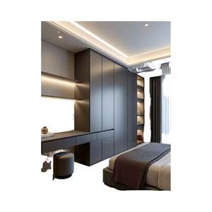 La coiffeuse dans la chambre principale est combinée à une armoire intégrée. - Product Image 1