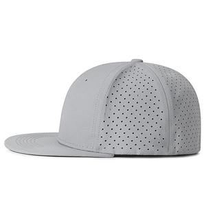 Gorra de béisbol de malla de poliéster de 6 paneles con logotipo de Parche de goma personalizado de fabricante de Vietnam con agujeros cortados con láser, gorra deportiva de secado rápido - Product Image 6