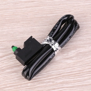 Micro-interrupteur de capteur de feu stop pour maître-<span class=keywords><strong>cylindre</strong></span> de frein de rechange, compatible <span class=keywords><strong>Ducati</strong></span> 749 848 999 S/R Monster797 1200 Multistrada 1100 - Product Image 2