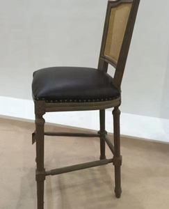 Tabouret haut moderne en cuir noir avec cadre en bois massif et dossier en rotin Chaise de salle à manger haute pour meubles de maison - Product Image 3