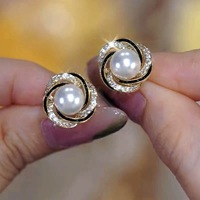 Boucles d'oreilles de créateur coréennes de bonne qualité à prix abordable pour femmes, accessoires de mariage populaires avec perles, bijoux de mode