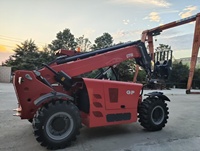 Chariot élévateur télescopique GTF50 5T : Moteur Cummins, hauteur de levage de 6,8 m, transmission hydrostatique, pneus pleins.