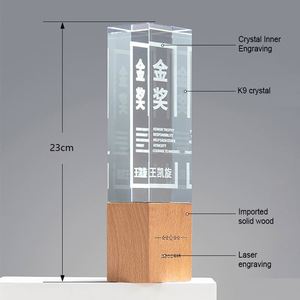 Trophée en cristal clair Offre Spéciale avec logo personnalisé de base en bois pour le trophée de remise des diplômes - Product Image 3