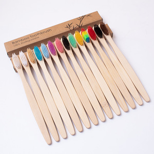 Cepillo de Dientes de Bambú y Madera para Adultos, con Cerdas <span class=keywords><strong>Suaves</strong></span> de Carbón de Bambú, Afilado, Multi-Pack, para Hoteles y Alojamientos, Venta al por Mayor - Product Image 1