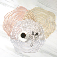 Sous-verres et sets de table contemporains en PVC creux en forme de rose, non toxiques, résistants à la chaleur, imperméables et anti-huile pour la maison