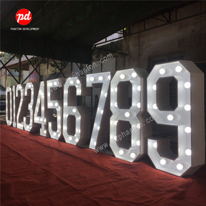 Lettres chapiteau lumineuses avec des chiffres de 0 à 9, pour décoration de fête d'anniversaire - Product Image 3