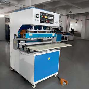 Máquina Plegadora Completamente Automática y Altamente Eficiente para Tumbonas y Sillas de Playa - Product Image 1