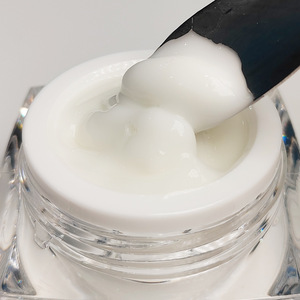 Crema Barriera all'Ectoina con 5 Ceramidi a Marchio Privato |   Idratante al Squalano OEM/ODM |   Lozione per Pelle Sensibile con Marchio Personalizzato - Product Image 3