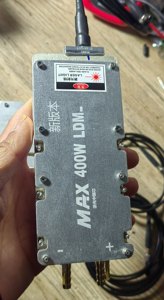 La Nueva Bomba Láser de 400W de Chuangxin Tiene Conector SMA905 Reforzado y Placa de Refrigeración por Agua - Product Image 4