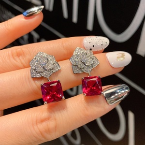 Fashion Eco-friendly Copper 10*10MM Imitation Red Glass Zircon Floral Pendant <b>Earrings</b> <b>Set</b> Flowers Design Necklace <b>Set</b> for Women - Product Image 4