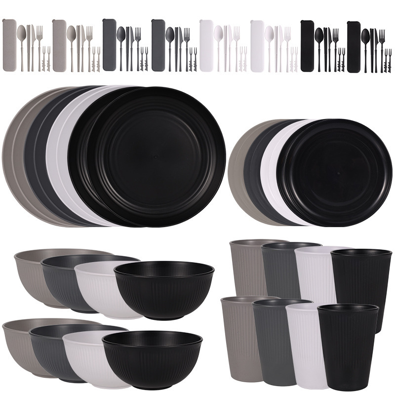 Blanc + Gris clair + Gris foncé + Noir