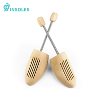 Arbre à chaussures en bois personnalisé de haute qualité avec arbre à chaussures en métal