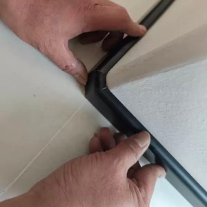 Rodapié de madera de roble macizo estilo francés con acabado pintado, moldura de esquina de pared, embellecedores de madera lacados en <span class=keywords><strong>blanco</strong></span> para el hogar - Product Image 6