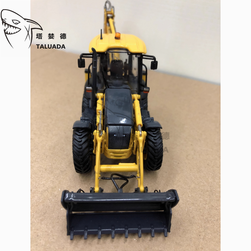 TALUADA Komatsu UNIVERSAL HOBBIES UH8139 WB97S-8 Alloy 1:50 Scale